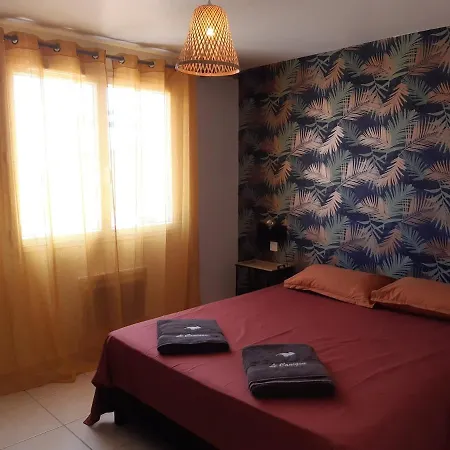 Апартаменты House With Sea View And Pool In Fitou