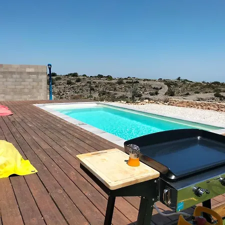 House With Sea View And Pool In Апартаменты Fitou