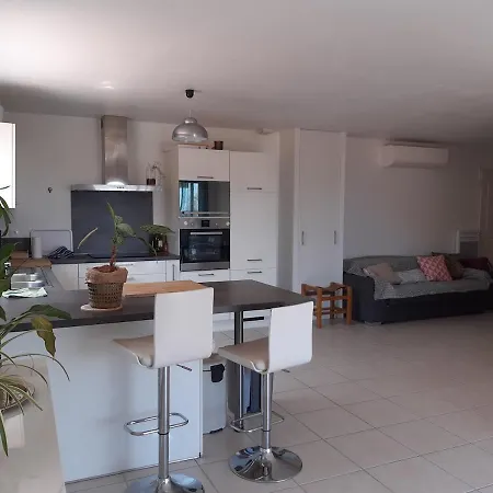 Апартаменты House With Sea View And Pool In Fitou