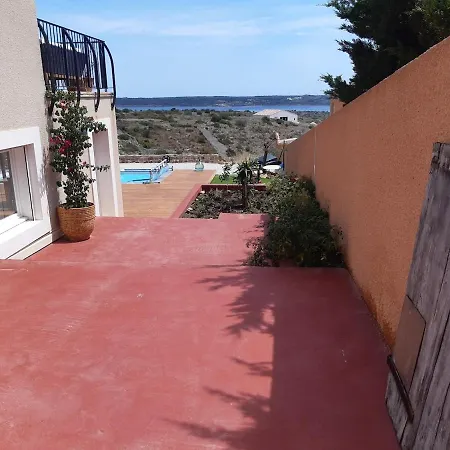 House With Sea View And Pool In *