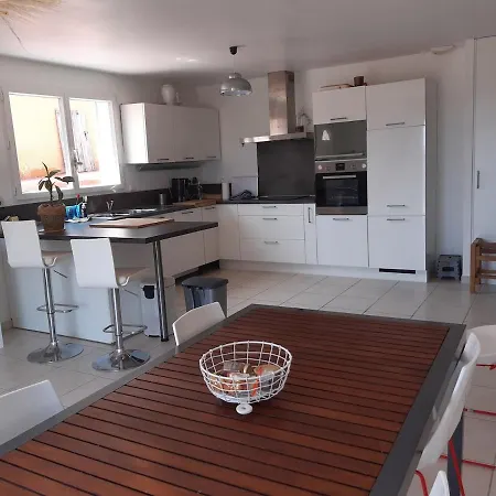 House With Sea View And Pool In
